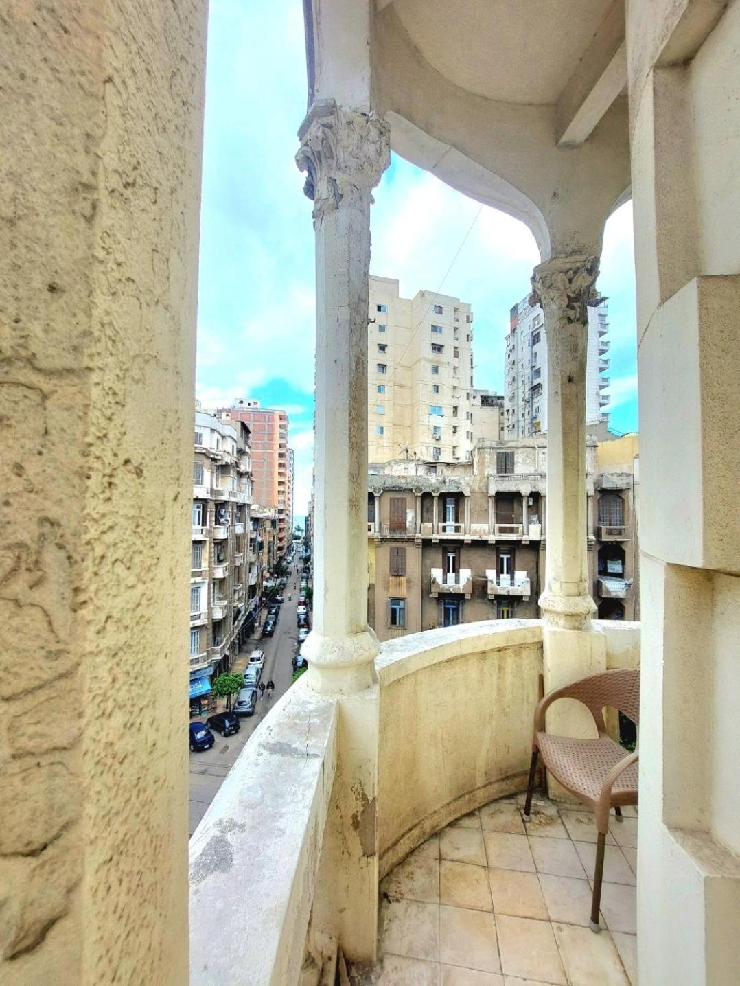 Arab Hostel, Welcoming All Solo And Groups Travellers But, Unmarried Couples Not Allowed Alexandrie Extérieur photo