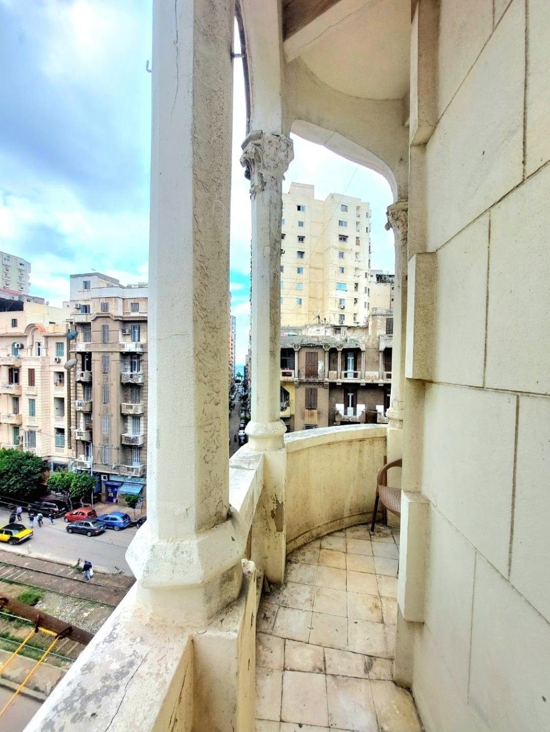 Arab Hostel, Welcoming All Solo And Groups Travellers But, Unmarried Couples Not Allowed Alexandrie Extérieur photo