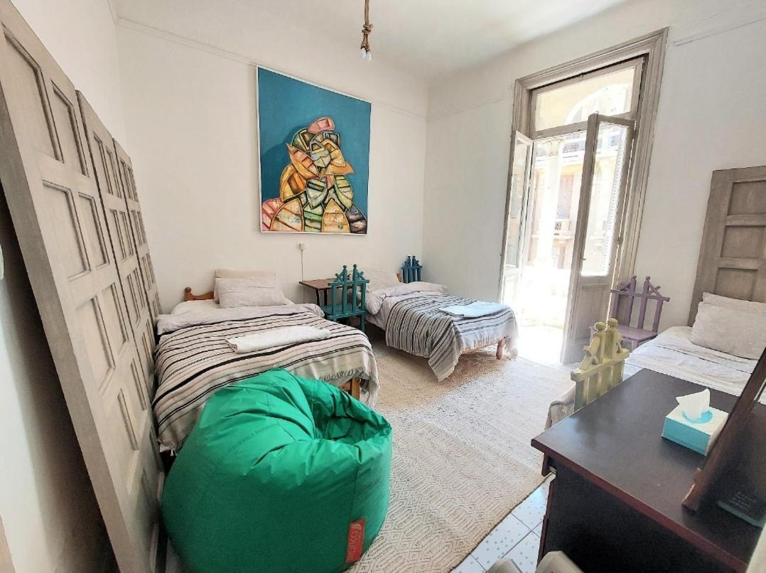 Arab Hostel, Welcoming All Solo And Groups Travellers But, Unmarried Couples Not Allowed Alexandrie Extérieur photo