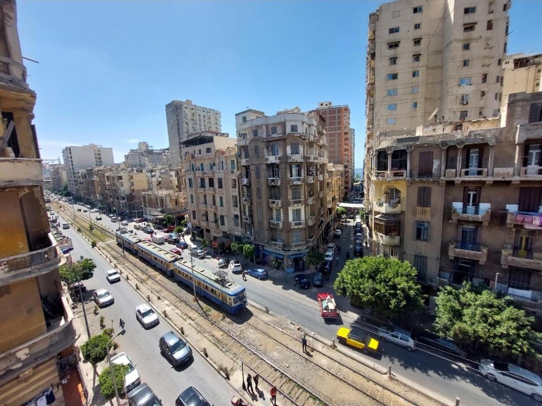 Arab Hostel, Welcoming All Solo And Groups Travellers But, Unmarried Couples Not Allowed Alexandrie Extérieur photo